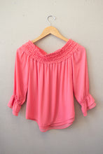 Load image into Gallery viewer, White House Black Market Size XX-Small Ruffled Collar Stain Top
